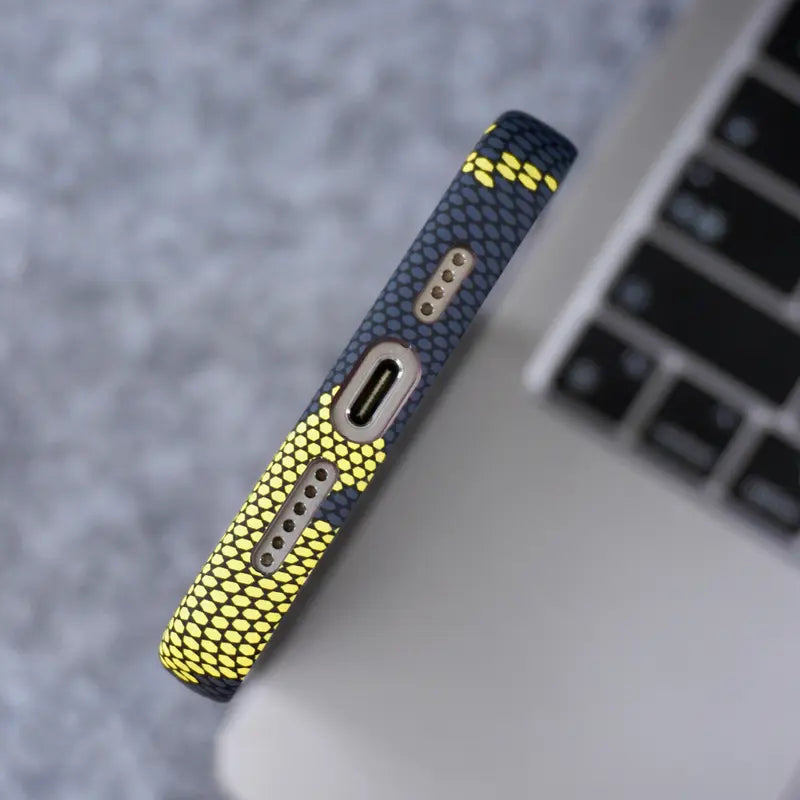 Luxo Life Carbon Fiber Texture Back Case for iPhone (Army Design) - BD Gadget